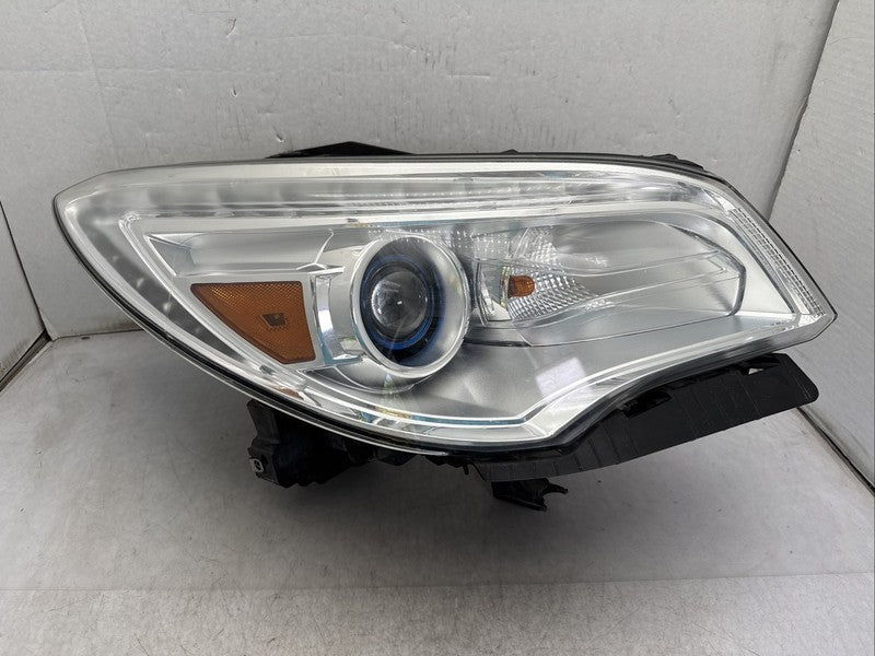 2013-2017 Buick Enclave Right Passenger Headlight OEM Xenon HID Non AF