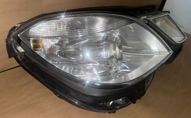 2010-2013 Mercedes W212 E350 Right Headlight Halogen OEM
