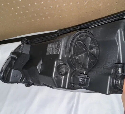 2015-2017 Hyundai Sonata Headlight RIGHT Halogen OEM 92102-C2000
