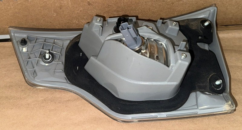 2013-2015 Toyota Highlander Left Tail Light OEM
