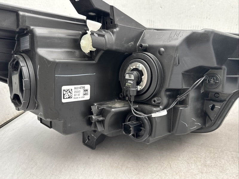 2023-2026 Chevy Colorado Left Driver Halogen Headlight OEM 86314796