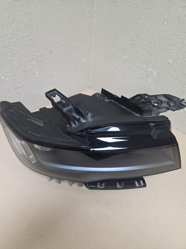 2021-2024 Cadillac Escalade Right Headlight OEM 84950149