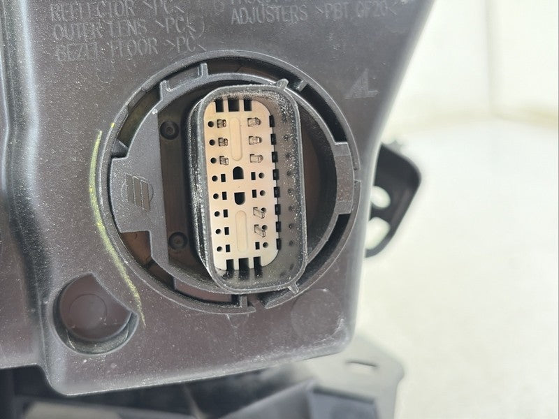2021-2024 Jeep Grand Cherokee Right Passenger Headlight OEM LED