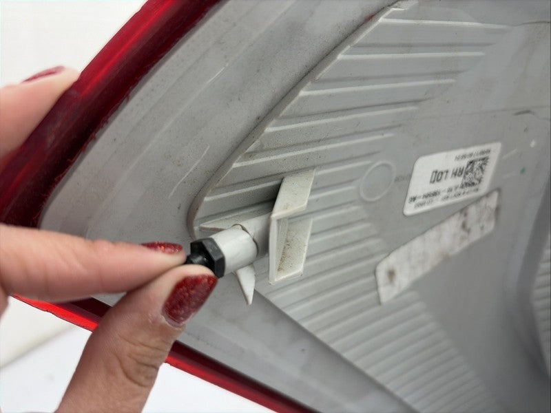 2019-2021 Ford Expedition Right Tail Light Passenger RH Halogen OEM