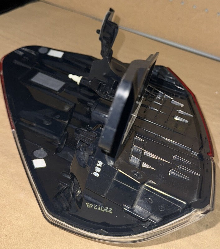 2019-2022 Subaru Forester Rear Right Taillight OEM 84201SJ020