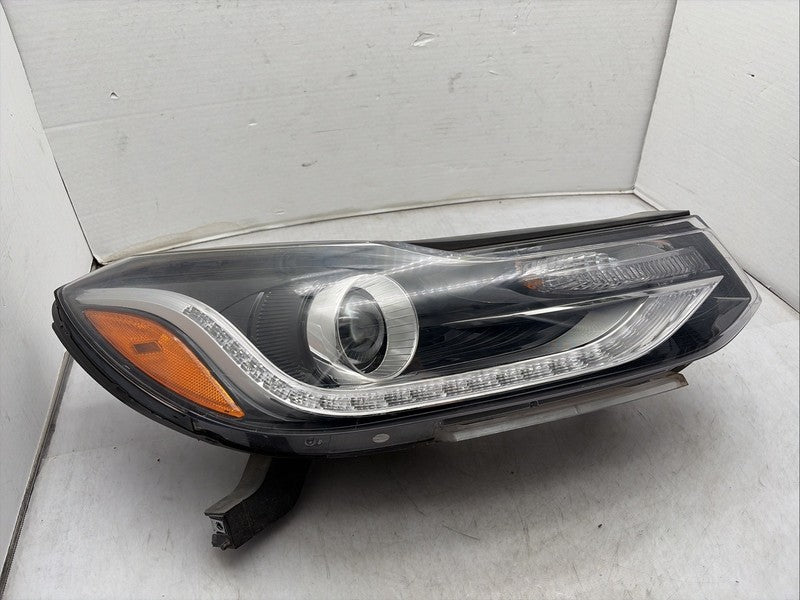 2017-2020 Chevy Trax Right Passenger Headlight OEM Halogen