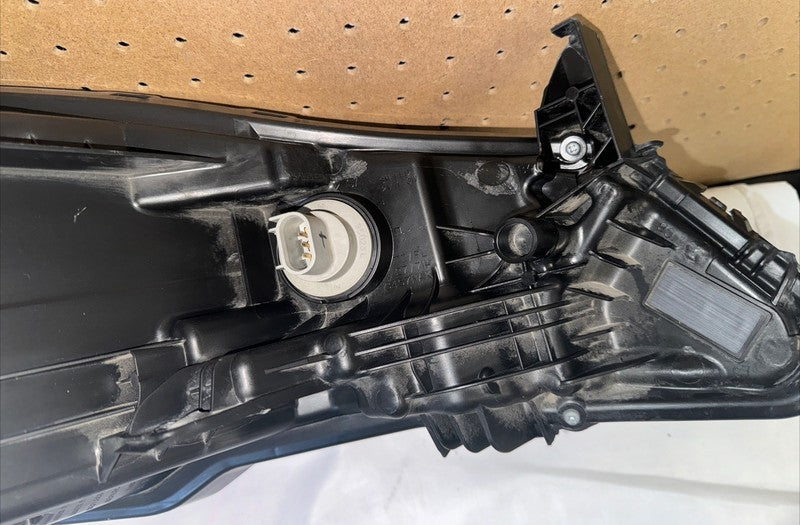 2021-2023 Nissan Kicks Headlight LH Left Driver Side Halogen