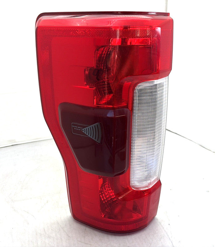 2017-2019 Ford F250 F350 Tail Light Driver HCЗВ-3B505-BJ OEM BLIS Halo