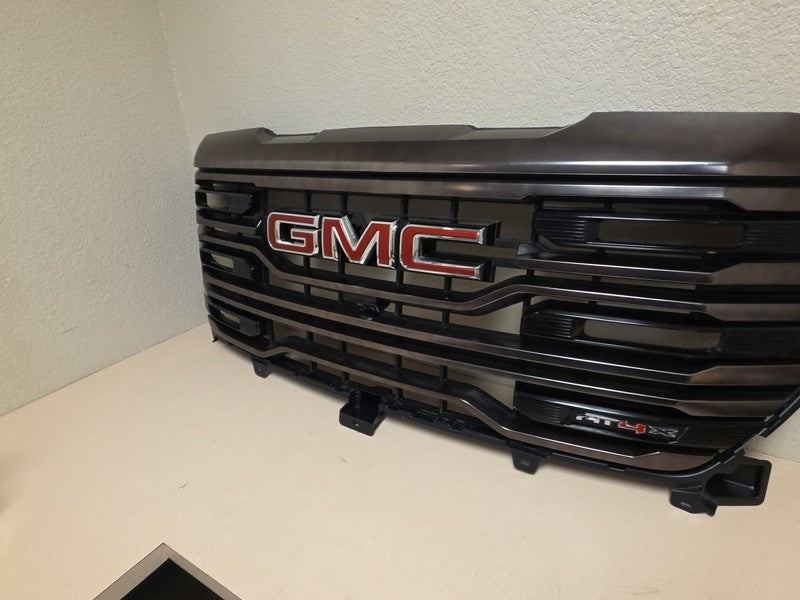 2022-2025 GMC Sierra 1500 AT4X Front Grille w/ Camera OEM 84878064