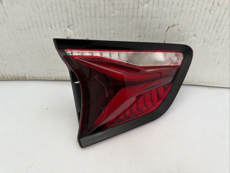 2019-2022 Chevrolet Blazer Left Tail Light LH Driver OEM LED 84587609