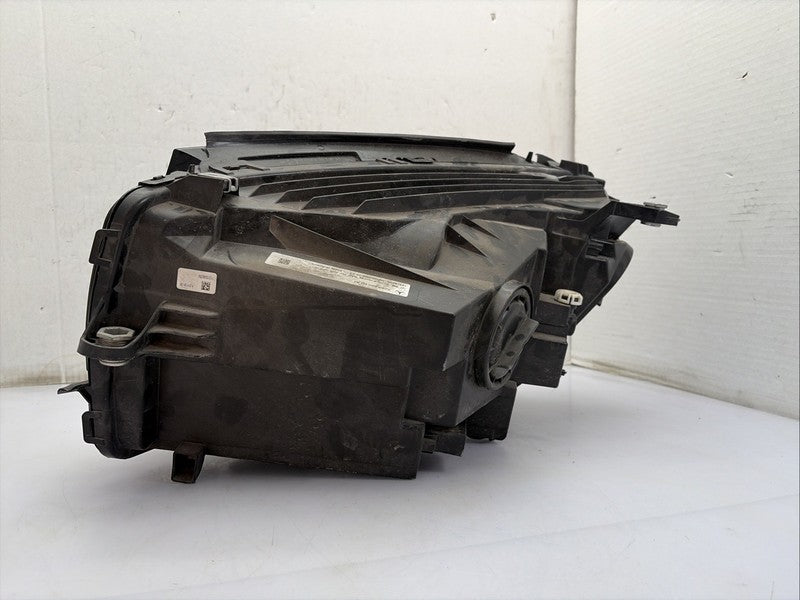 2016-2018 Mercedes GLC250 GLC300 Right Passenger Headlight OEM Halogen