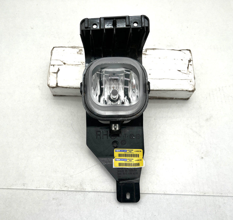 2005-2007 Ford F250 F350 Right Passenger Fog Light Lamp