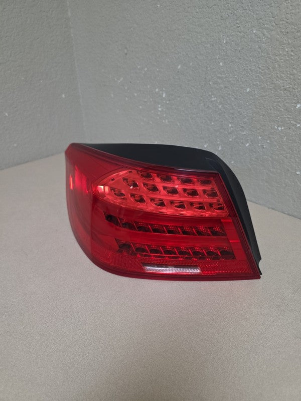 2011-2013 BMW 328i M3 Left Driver Side Tail Light OEM Full LED