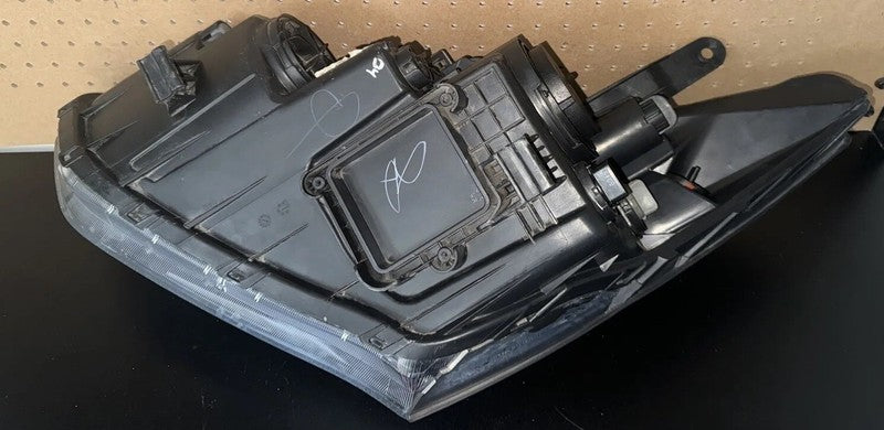 2013-2016 Hyundai Santa Fe Front Left Headlight Halogen