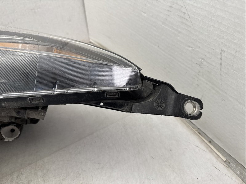 2021-2023 Hyundai Elantra Right Passenger OEM Halogen Headlight