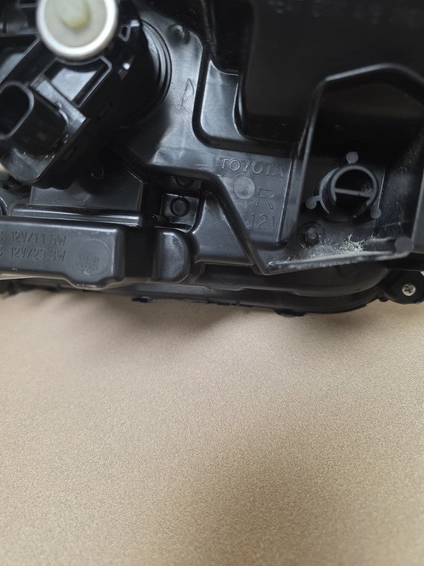 2024-2025 Toyota Tacoma Right Side Headlight Halogen/LED Base