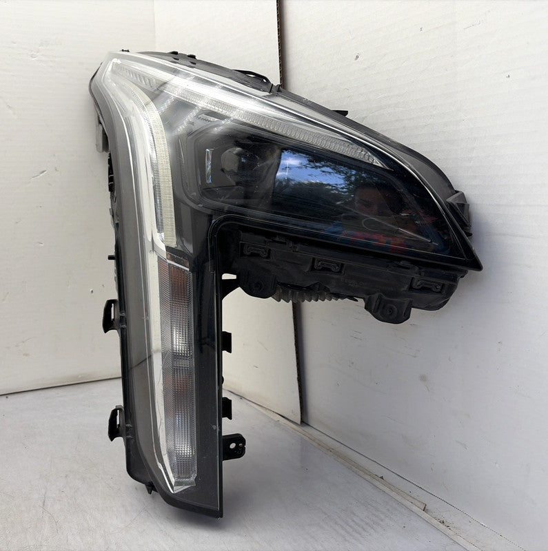 2019-2023 Cadillac XT4 Right Passenger Headlight OEM Full LED Corning 
