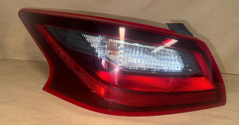 2016-2018 Altima Rear Left Tail Light Lamp OEM