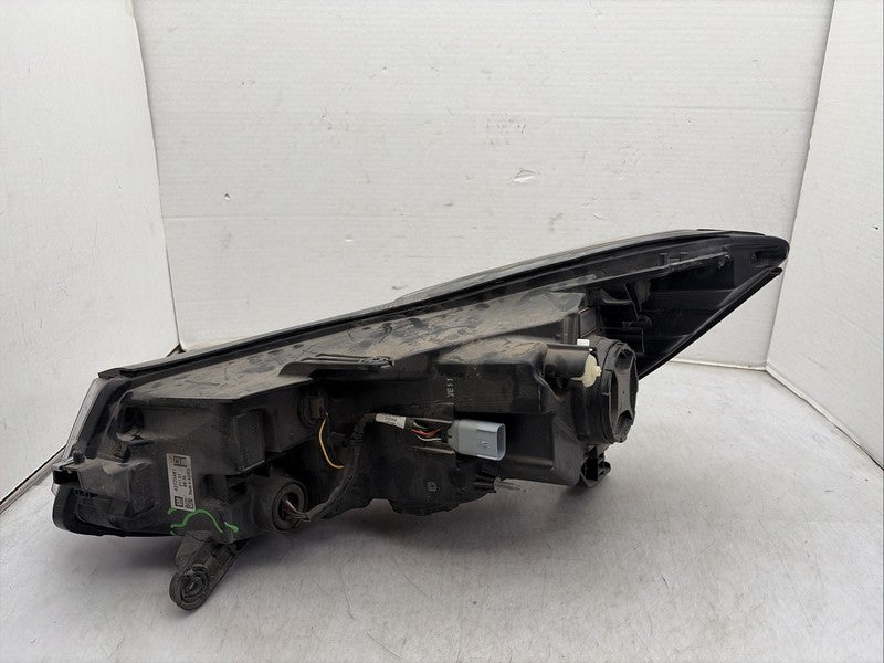 2017-2020 Chevy Trax Right Passenger Headlight OEM Halogen