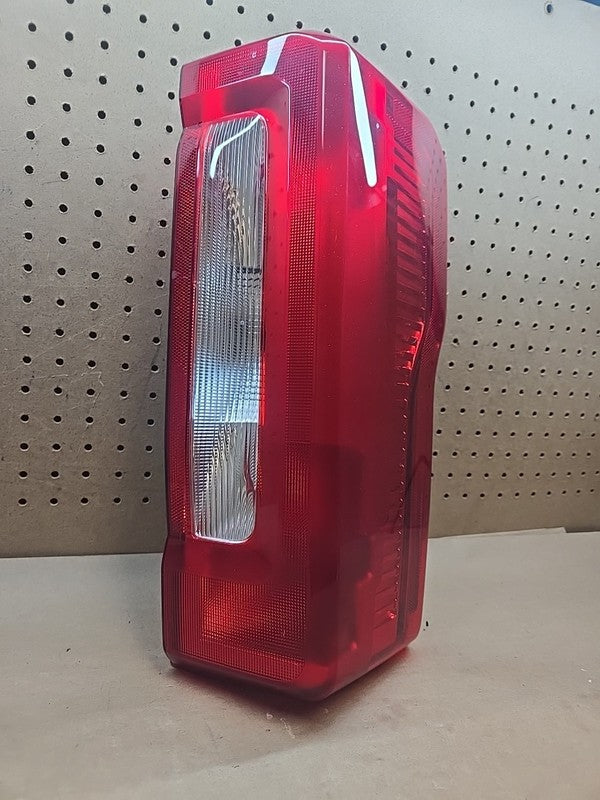 2023-2024 Ford F-250 Tail Light RIGHT Halogen