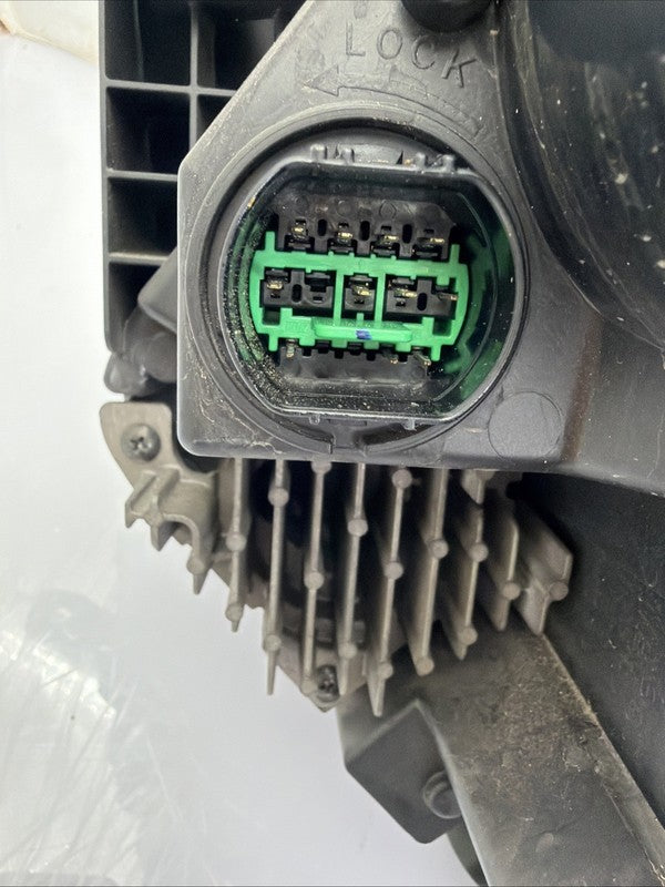 2022-2024 Kia Sportage Right Headlight OEM Full LED 92102-P1