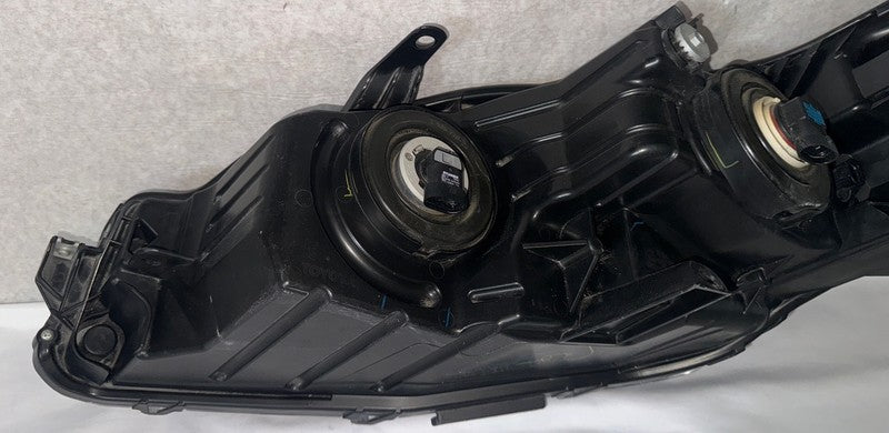 2015-2017 Camry RH Halogen Headlight OEM