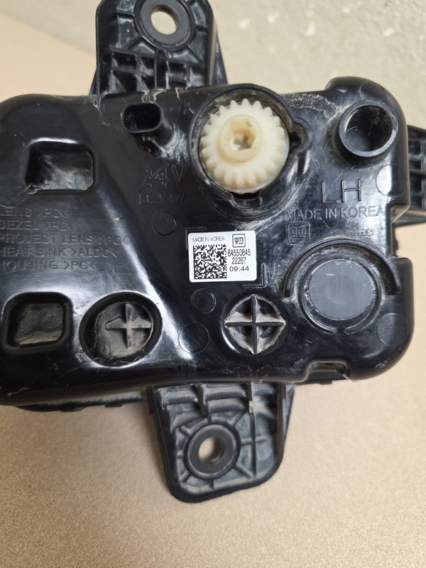 2022-2024 GMC Sierra 1500 Left Fog Light LED OEM 8455084522267