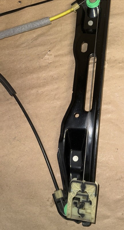 2013-2020 Ford Fusion SE Hybrid Front Left Window Regulator w/Motor OE