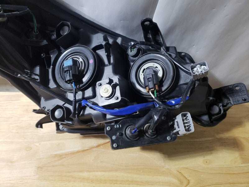 2017-2018 Subaru Forester LH Left Headlight Halogen/LED OEM