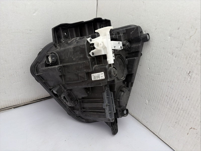 2024-2026 Hyundai Kona Right Passenger Headlight OEM LED Lamp 92102 BE