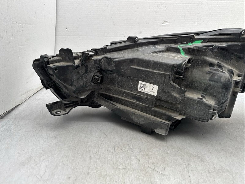 2020-2023 Toyota Highlander Right Passenger OEM LED Headlight