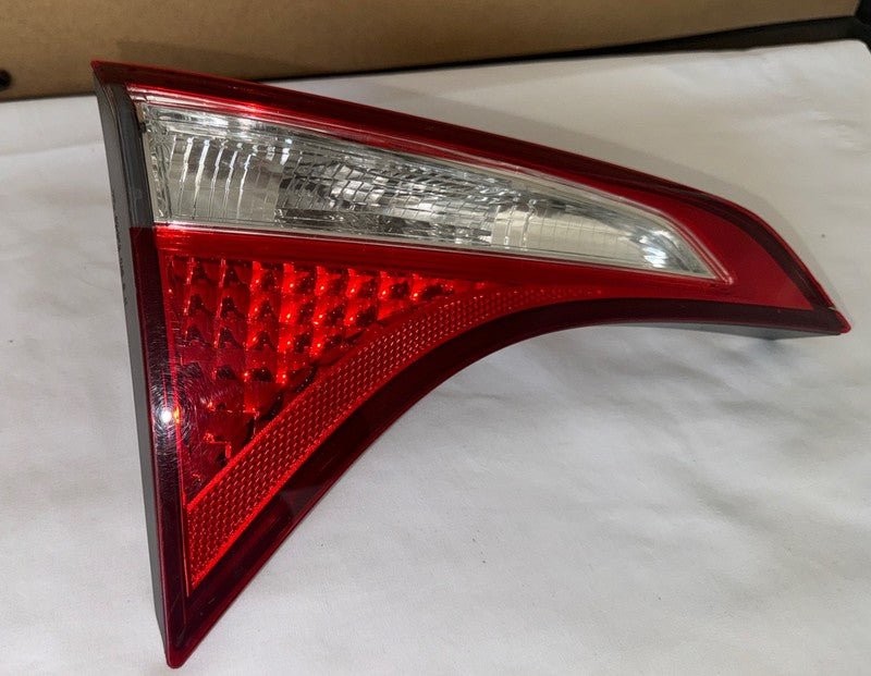 2017-2018 Toyota Corolla Right Inner Tail Light