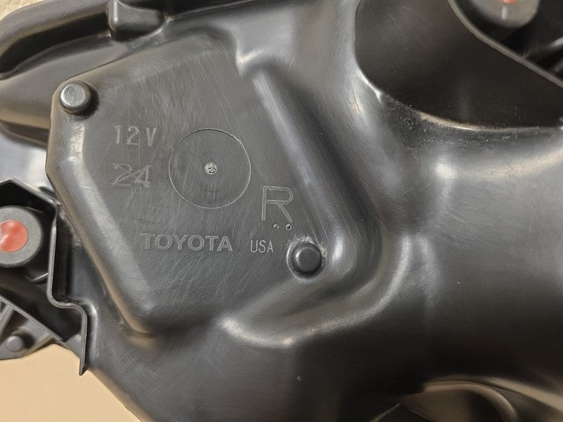 2024-2025 Toyota Grand Highlander Right Passenger Side Headlight OEM F
