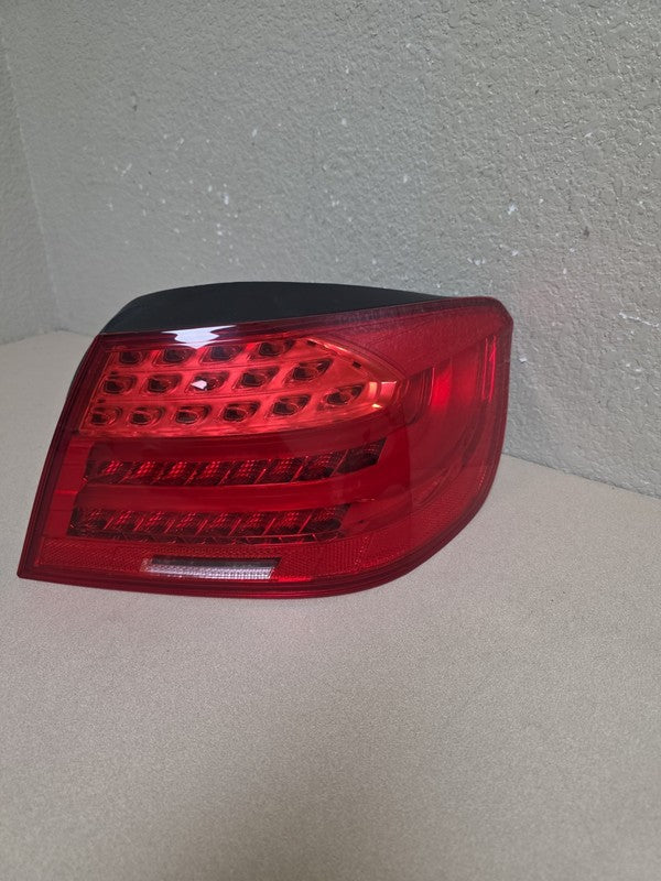 2011-2013 BMW 328i M3 Right Passenger Side Tail Light OEM Full LED