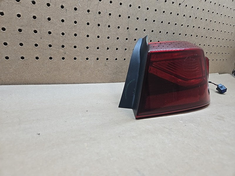 2019-2021 Kia Forte Tail Light RIGHT Halogen