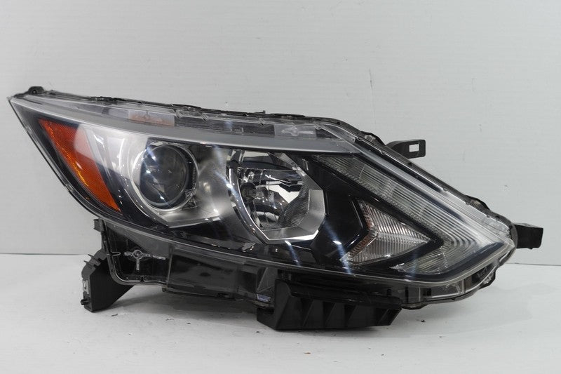 2017-2019 Nissan Rogue Sport Right Passenger Halogen Headlight OEM D1