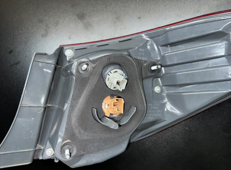 2016-2019 Toyota Corolla Left Tail Light OEM NFL02271