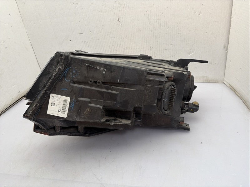 2022-2025 Jeep Compass Right Passenger Headlight OEM Halogen Lamp