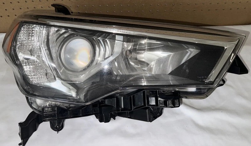 2014-2017 Toyota 4Runner Right Passenger Side Halogen Headlight