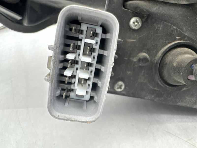 2014-2016 Subaru Forester Right Passenger OEM Halogen Headlight