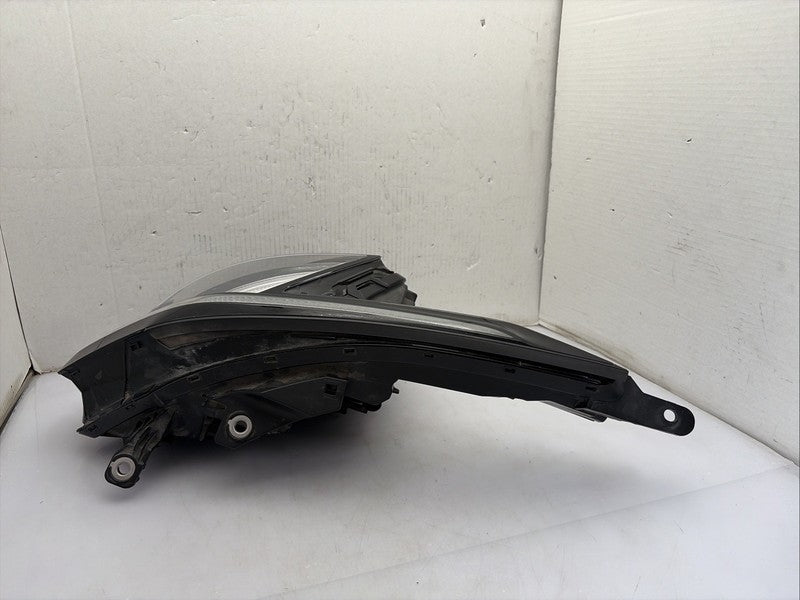 2022-2024 Kia Sportage Right Passenger Headlight OEM LED 92102-P1