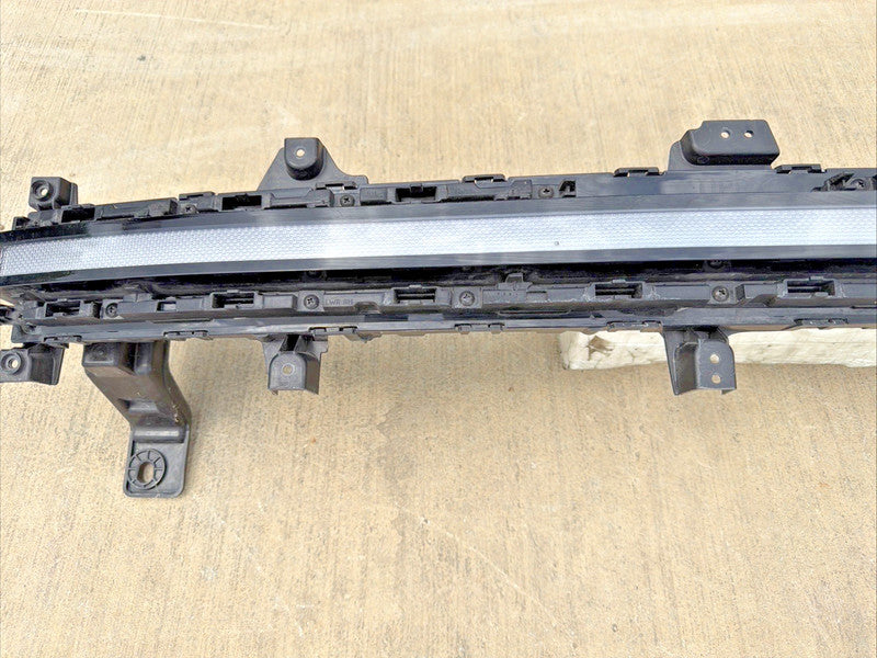 2024-2026 Hyundai Santa Fe Front LED Bar Center Daytime Running Lamp O