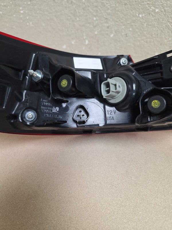 2025-2026 Toyota Camry Right Tail Light OEM AQ-3 LED/Halogen