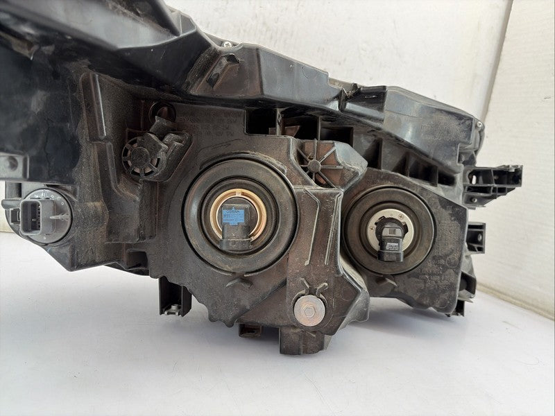2016-2020 Honda Pilot Ridgeline Left Driver Headlight OEM Halogen