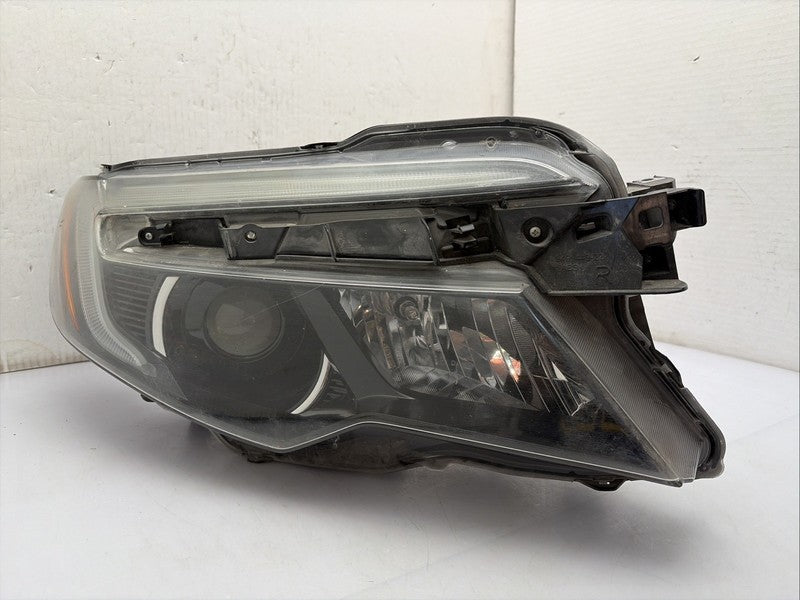 2016-2020 Honda Pilot Ridgeline Right Passenger Headlight OEM Halogen