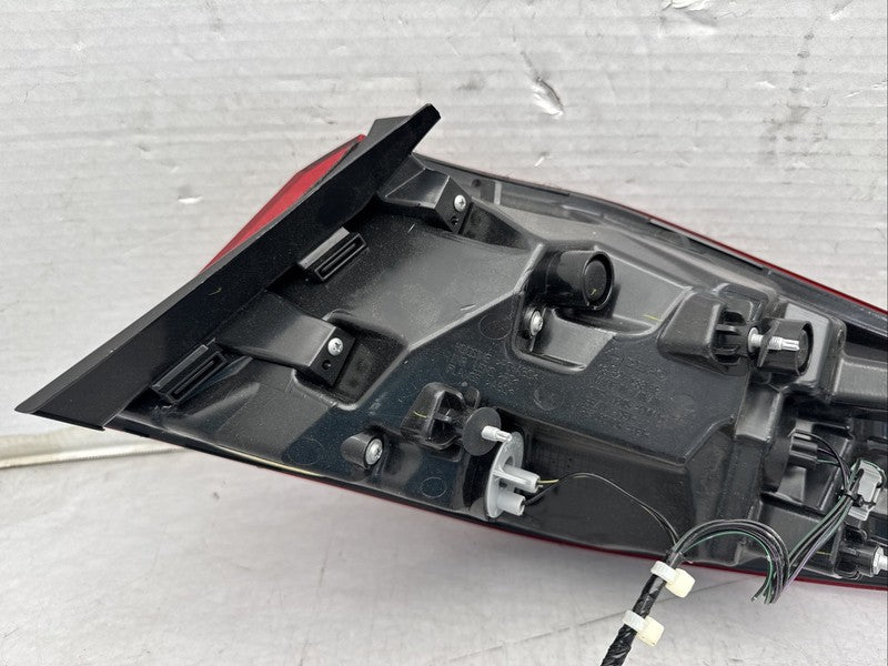 2019-2020 Hyundai Elantra Left Tail Light Halogen Brake Lamp