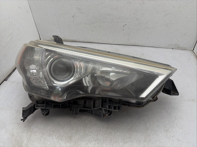 2021-2024 Toyota 4Runner Right Passenger Headlight OEM Halogen Lamp