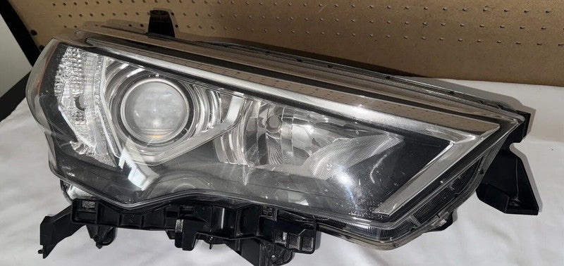 2014-2017 Toyota 4Runner Right Passenger Side Halogen Headlight