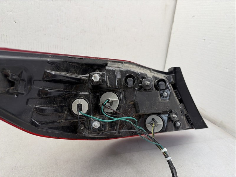 2019-2020 Hyundai Elantra Right Tail Light RH Halogen TYC