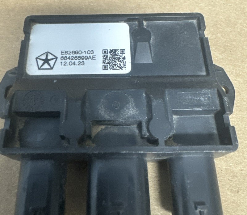 2022-2023 Jeep Wagoneer Rear Liftgate Motion Sensor OEM #68426899AE